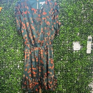 Adore Hawaii RT: $89 Floral Green and Orange Dress Mini Ruched Sleeve XS Dress
